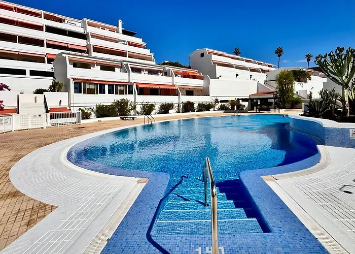 Apartament Spacious 2 Bdr Heated Pool, Garage